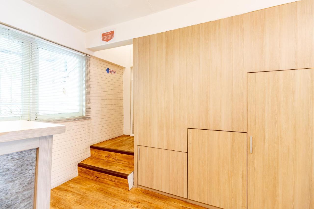 Ze Residence Bang Aor Station Бангкок Экстерьер фото